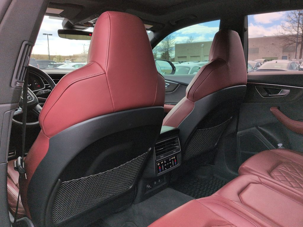 Thumbnail: 2023 Audi SQ8 - 13