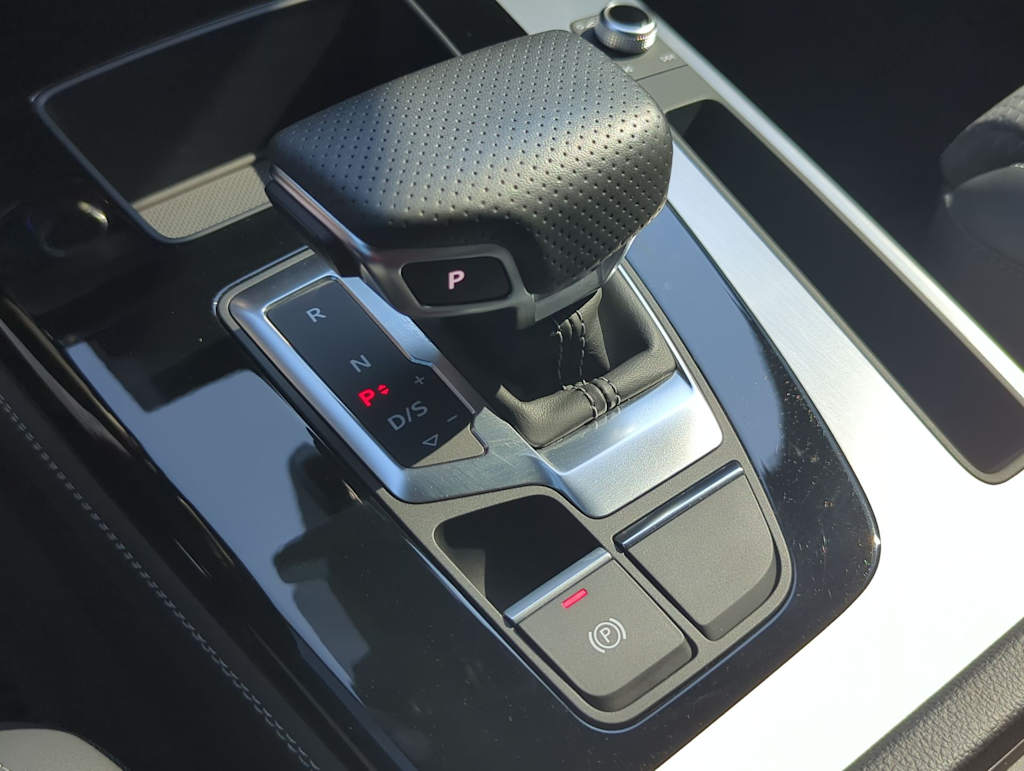 Thumbnail: 2023 Audi Q5 - 15