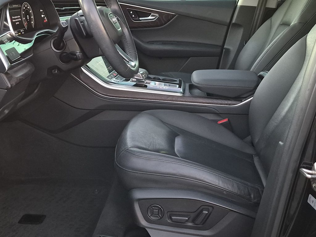 Thumbnail: 2021 Audi Q7 - 11