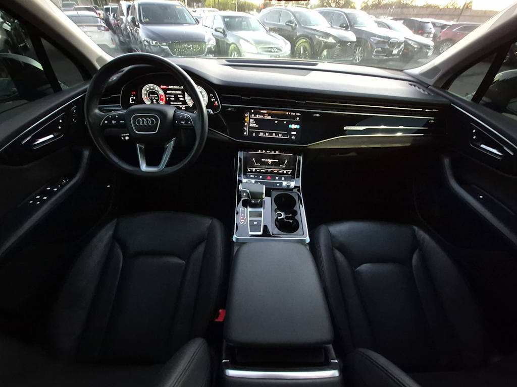 Thumbnail: 2021 Audi Q7 - 10