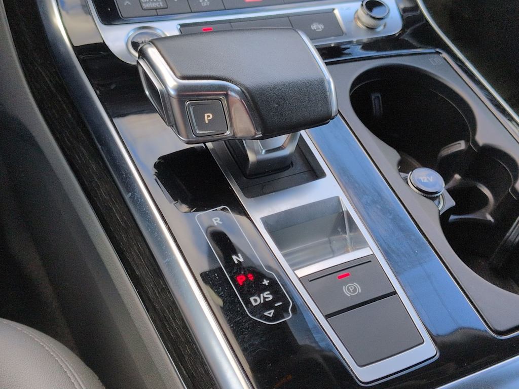 Thumbnail: 2022 Audi Q7 - 16