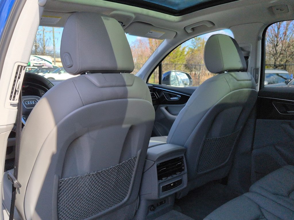 Thumbnail: 2022 Audi Q7 - 13