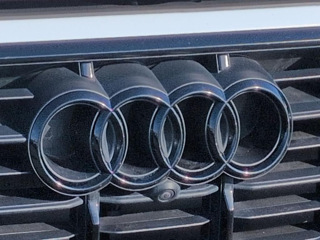 Thumbnail: 2021 Audi Q7 - 7