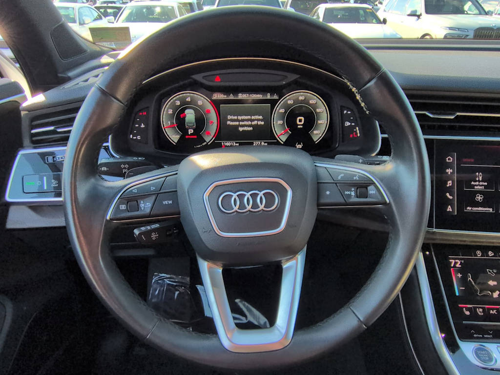 Thumbnail: 2021 Audi Q7 - 10