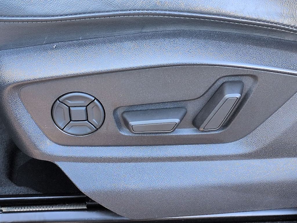 Thumbnail: 2021 Audi Q7 - 24