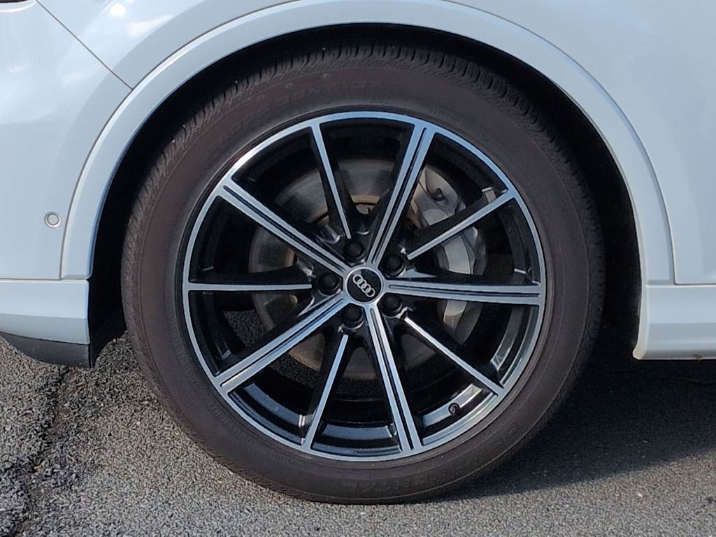 Thumbnail: 2021 Audi Q7 - 8