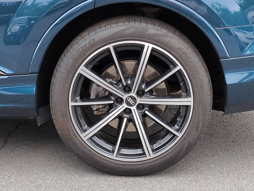 Thumbnail: 2022 Audi Q7 - 8