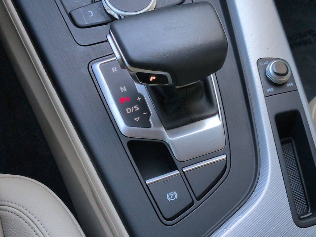 Thumbnail: 2017 Audi A4 - 15