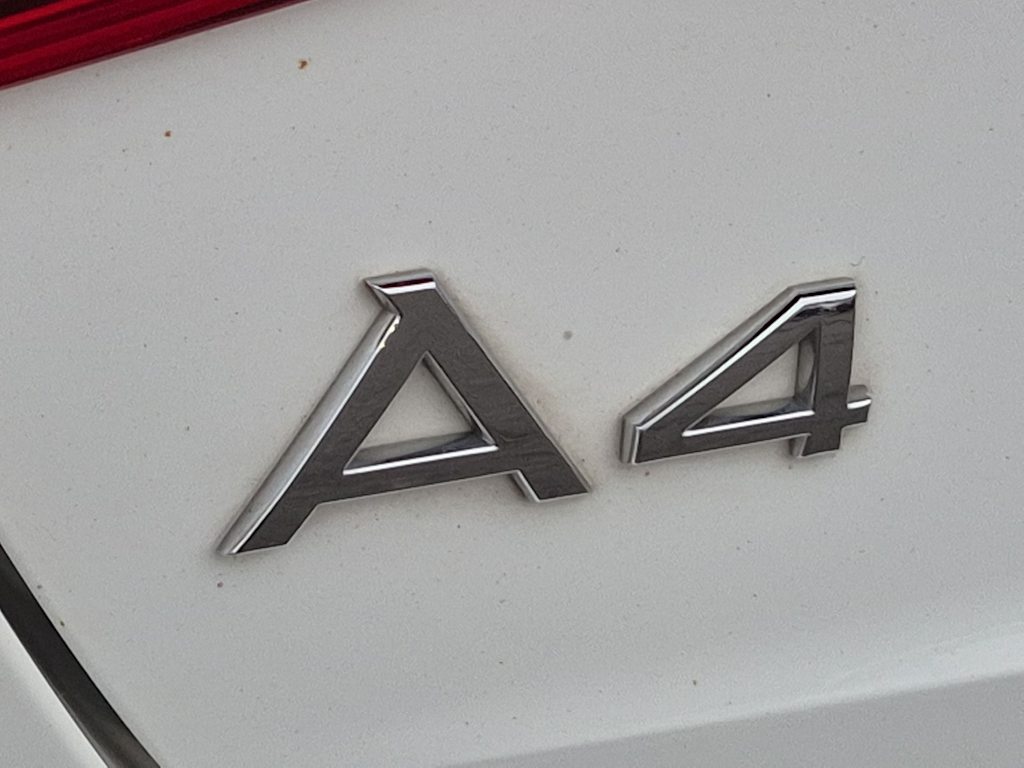 Thumbnail: 2017 Audi A4 - 23