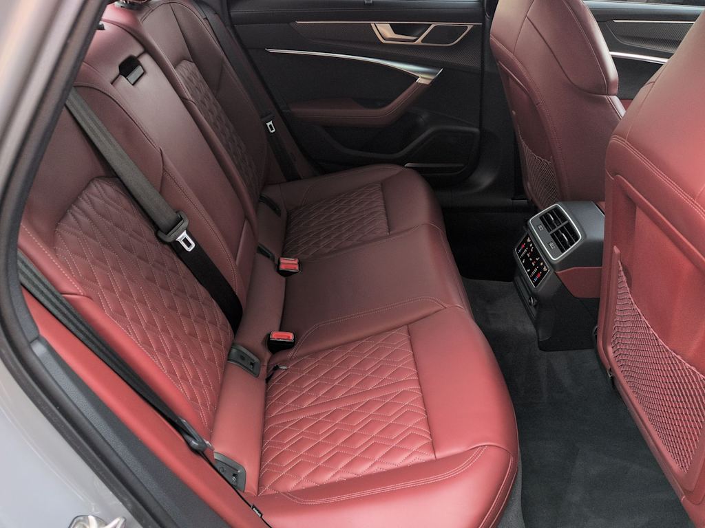 Thumbnail: 2022 Audi S6 - 31