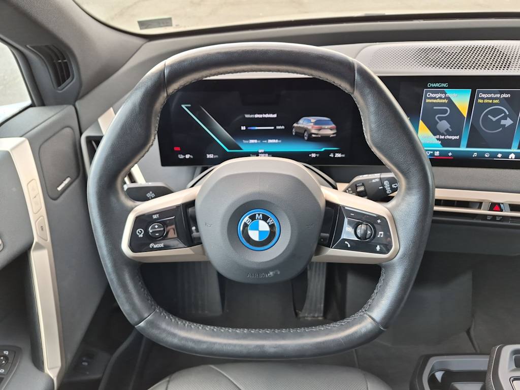 Thumbnail: 2024 BMW iX - 12