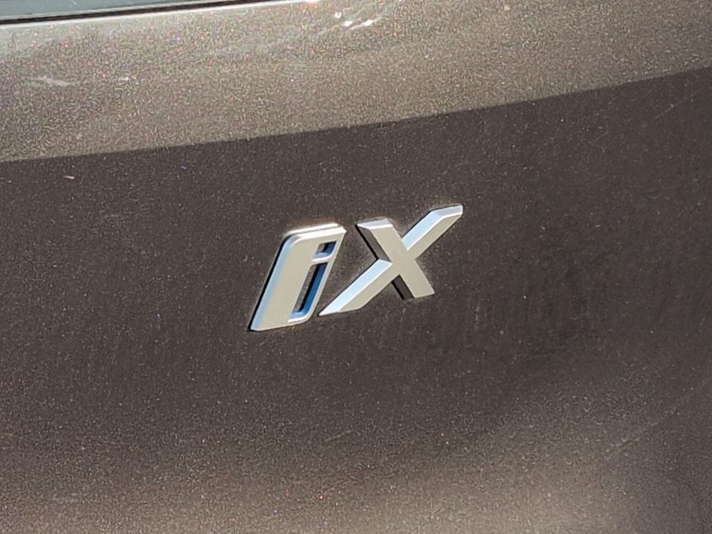Thumbnail: 2024 BMW iX - 25