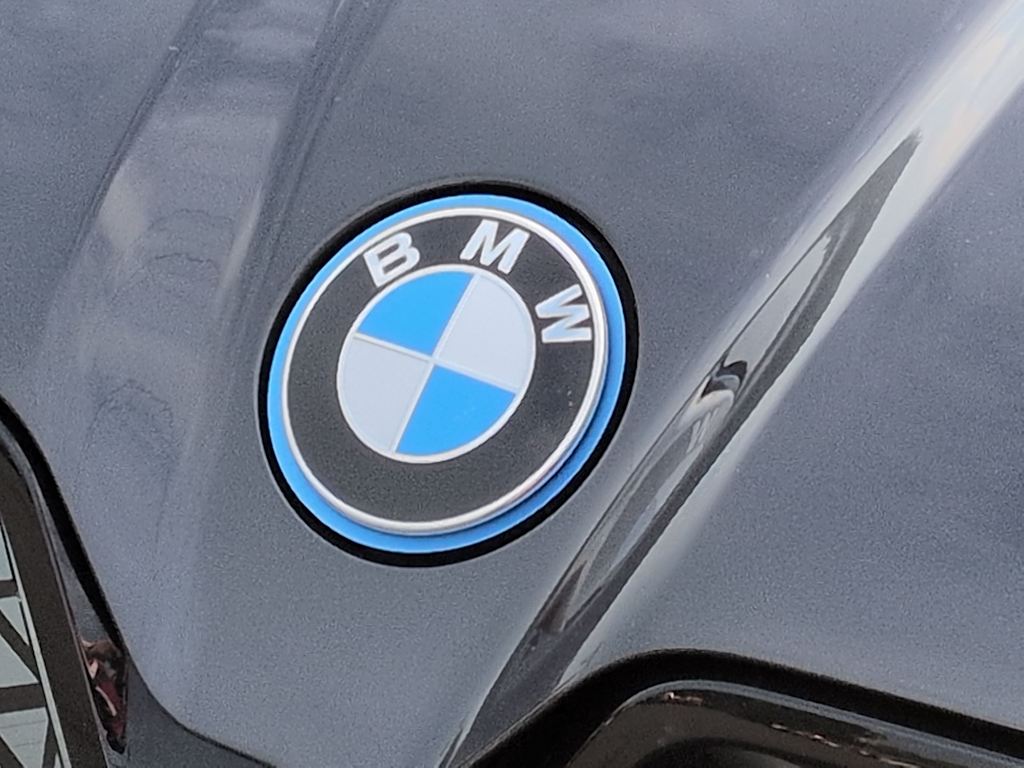 Thumbnail: 2024 BMW iX - 24