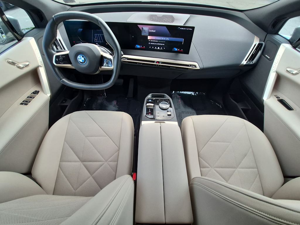 Thumbnail: 2024 BMW iX - 8