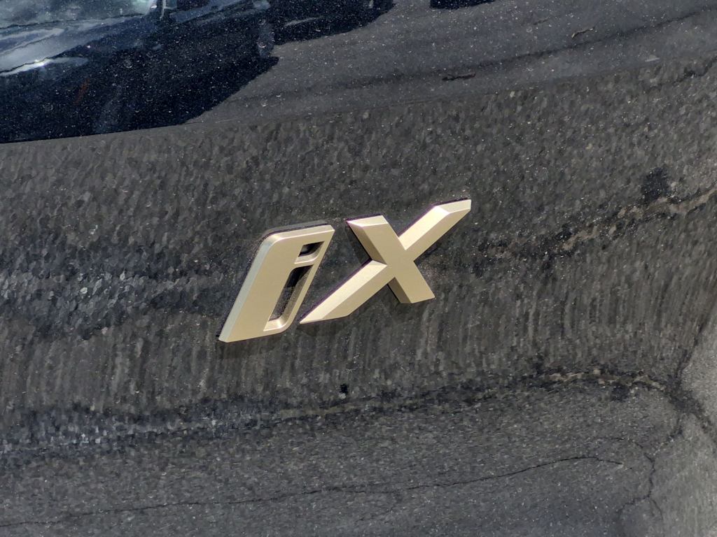 Thumbnail: 2024 BMW iX - 25