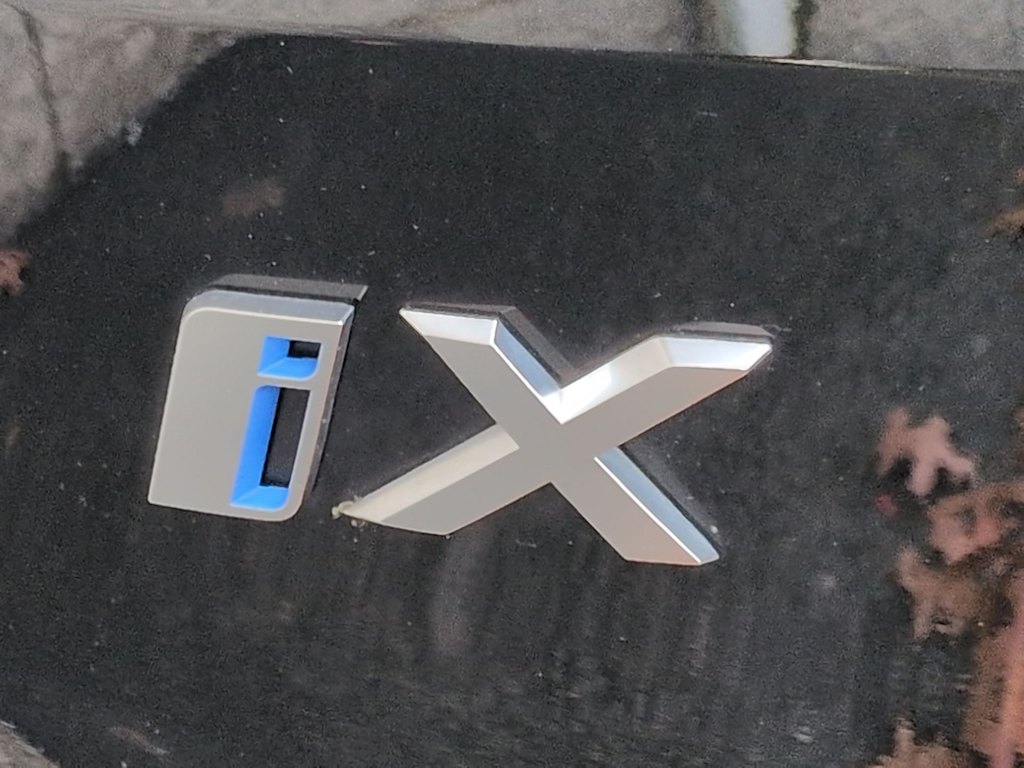 Thumbnail: 2025 BMW iX - 18