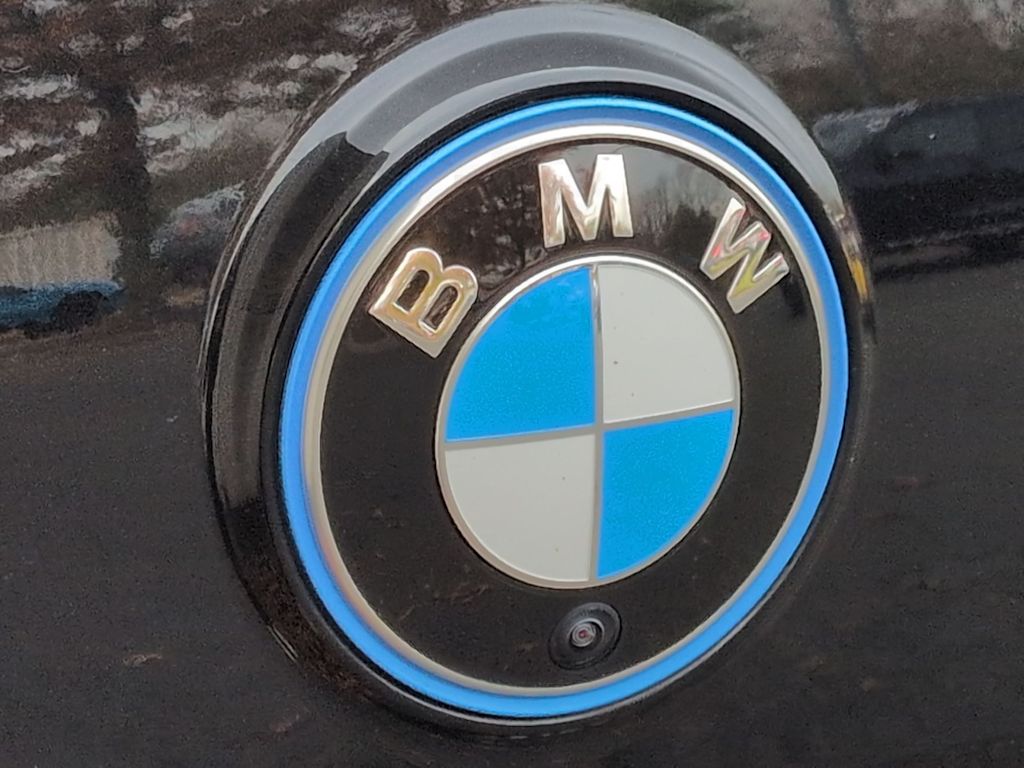 Thumbnail: 2025 BMW iX - 7