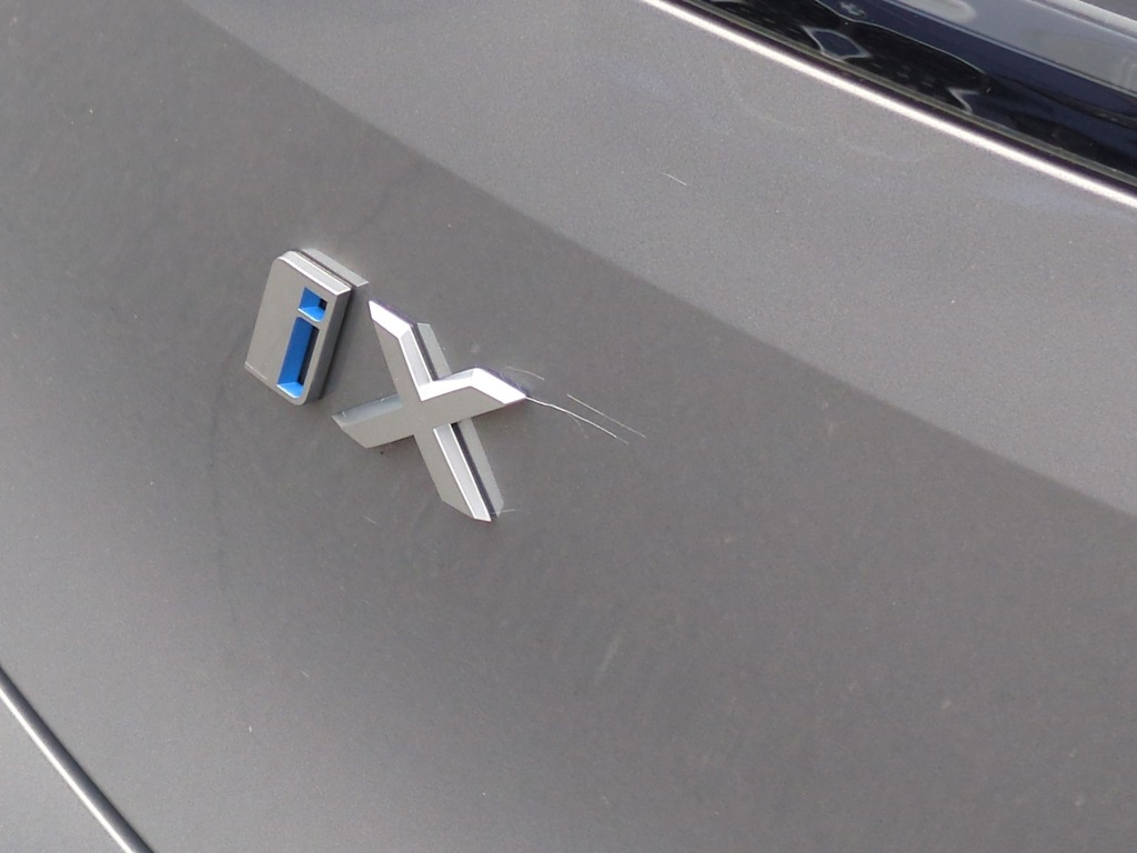 Thumbnail: 2025 BMW iX - 24