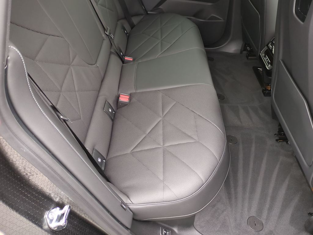 Thumbnail: 2025 BMW iX - 11