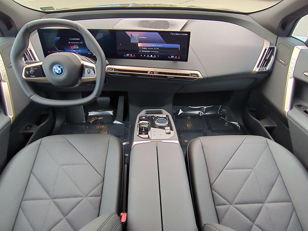 Thumbnail: 2025 BMW iX - 9