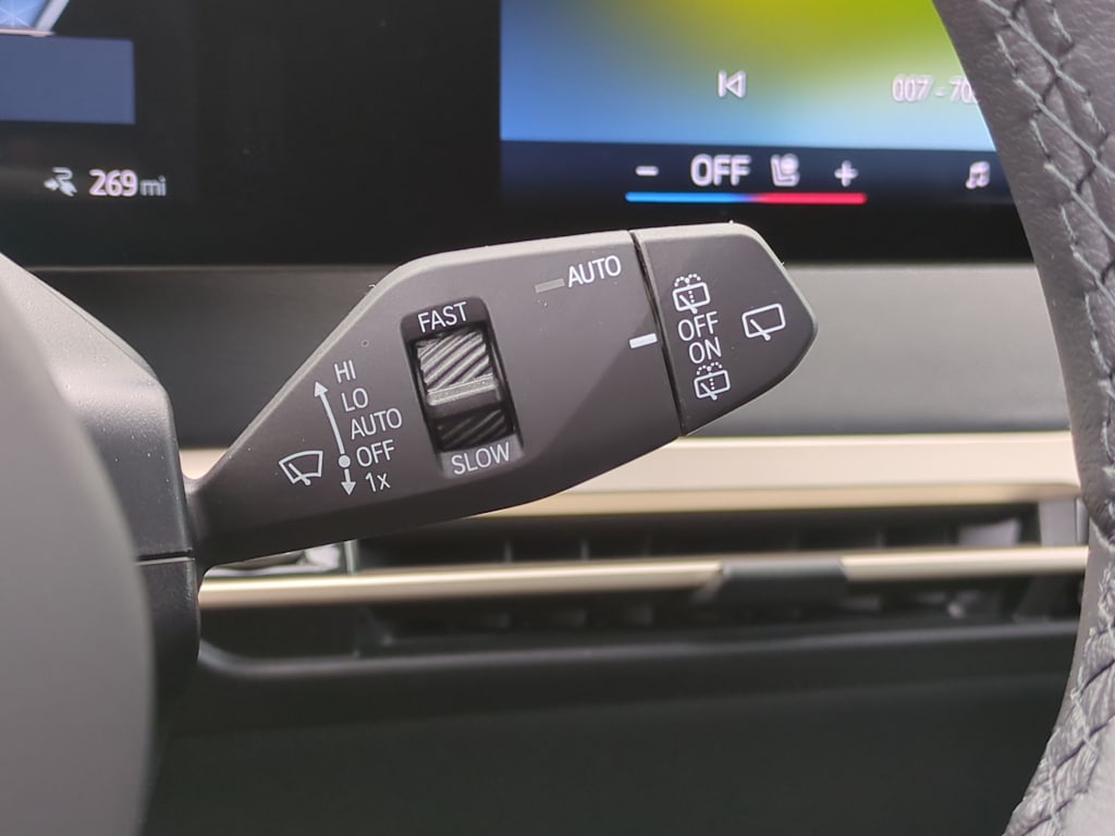 Thumbnail: 2025 BMW iX - 32