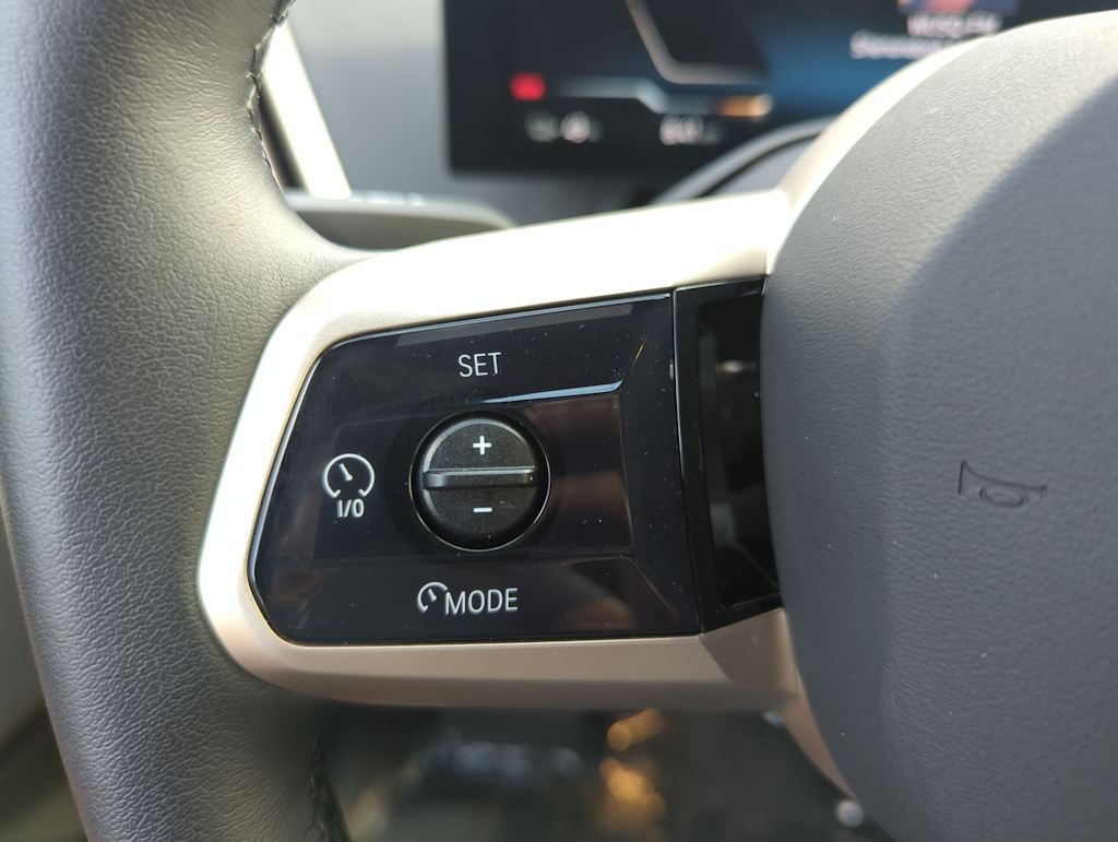 Thumbnail: 2025 BMW iX - 28