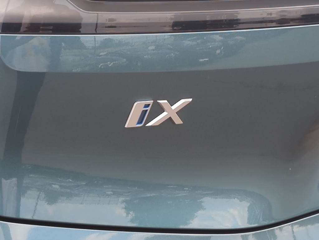 Thumbnail: 2025 BMW iX - 22