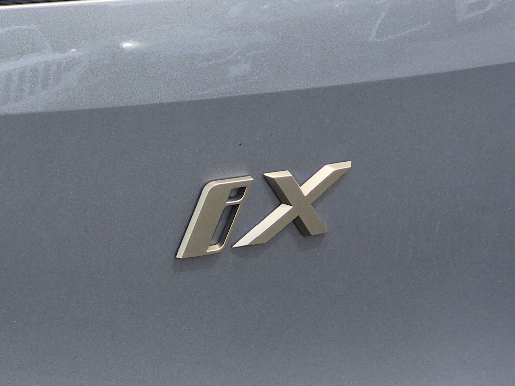 Thumbnail: 2024 BMW iX - 25