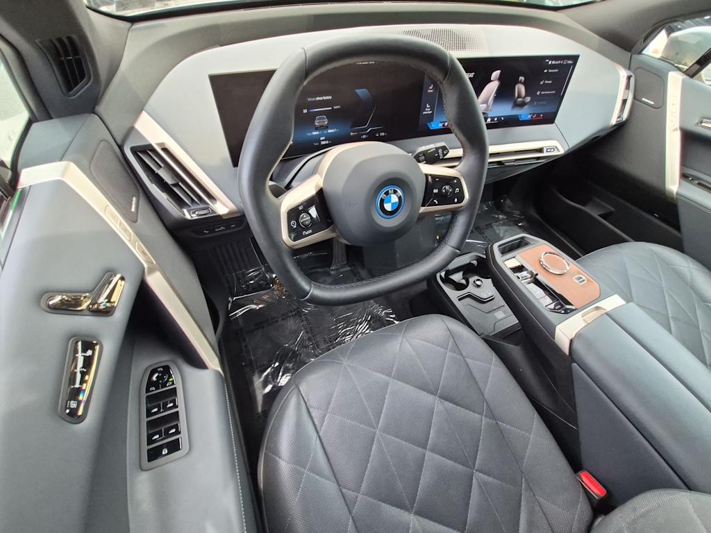 Thumbnail: 2024 BMW iX - 2