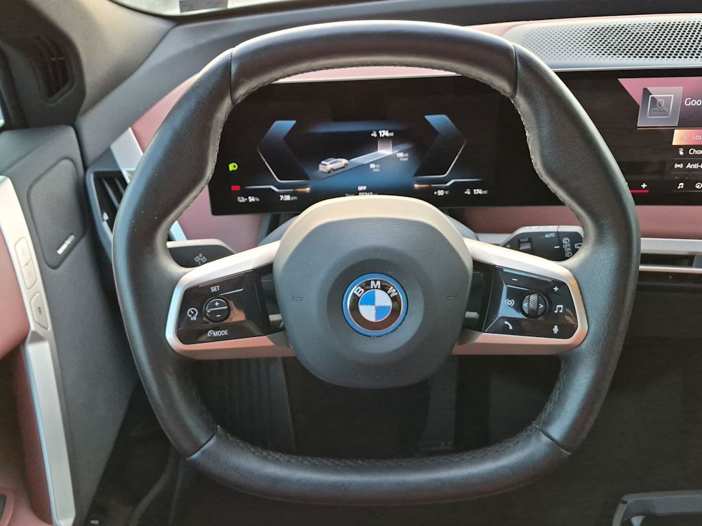 Thumbnail: 2024 BMW iX - 13