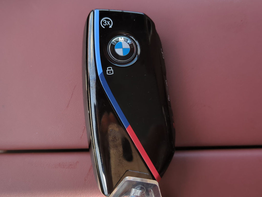 2023 BMW iX M60 28