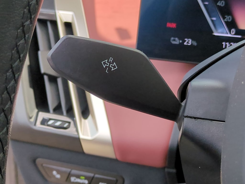 2023 BMW iX M60 24