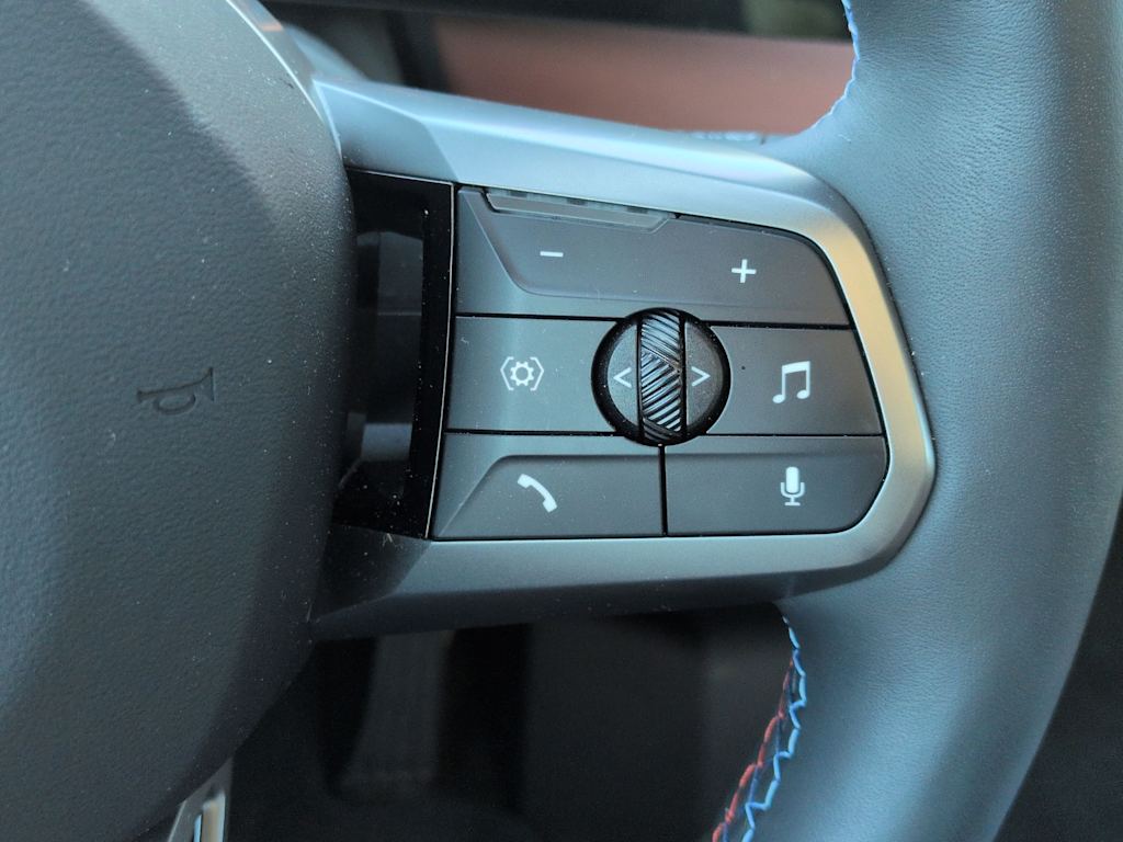 Thumbnail: 2025 BMW iX - 32