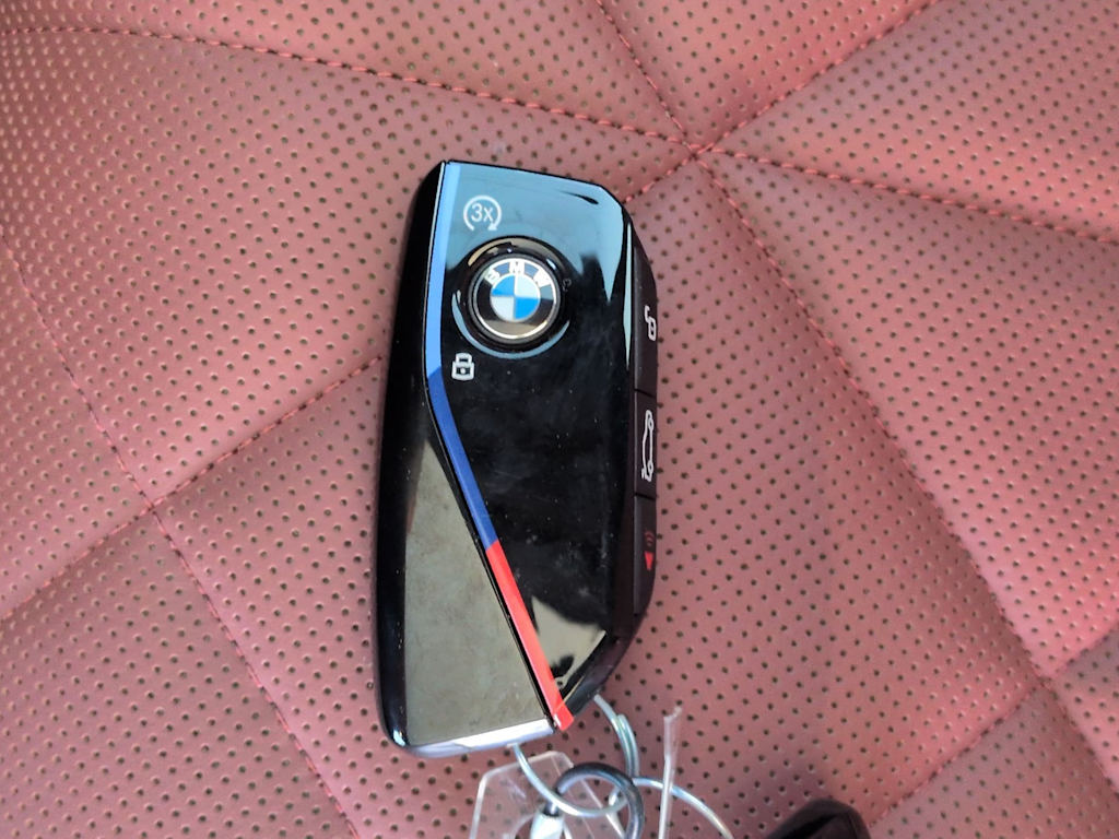 Thumbnail: 2025 BMW iX - 38