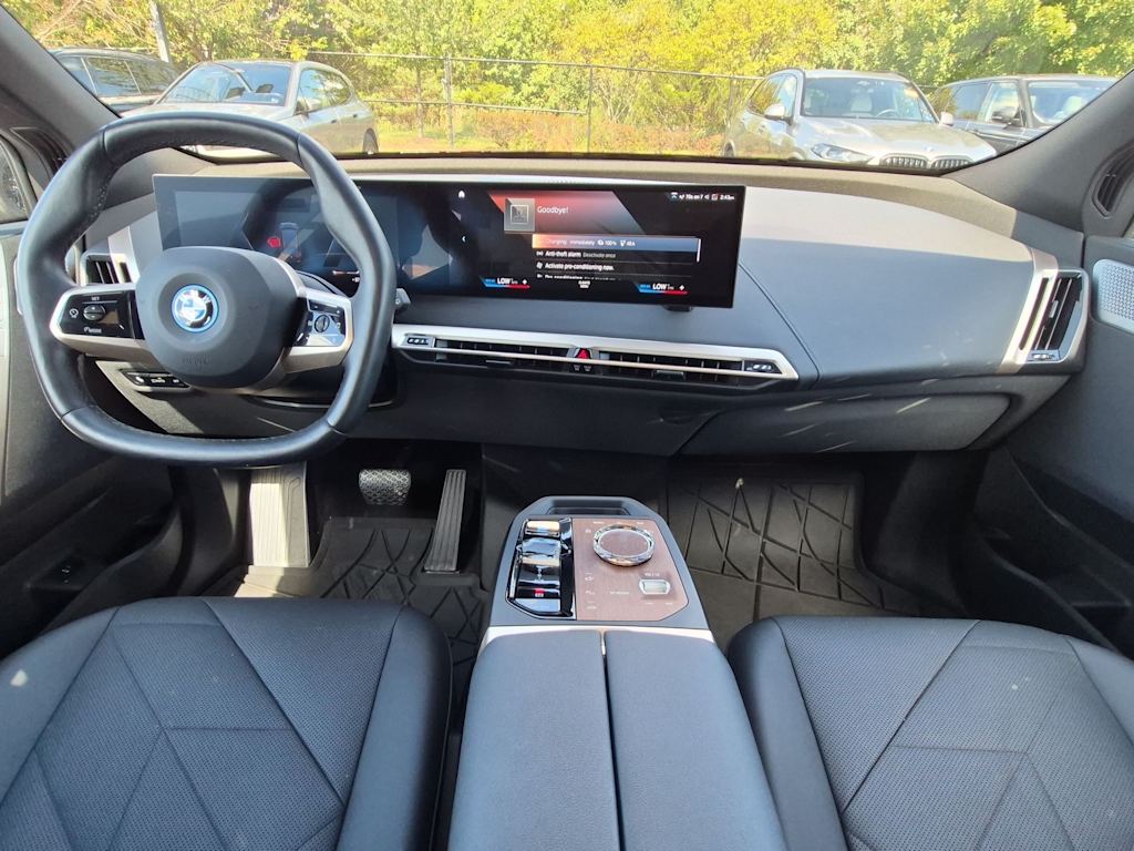Thumbnail: 2023 BMW iX - 9
