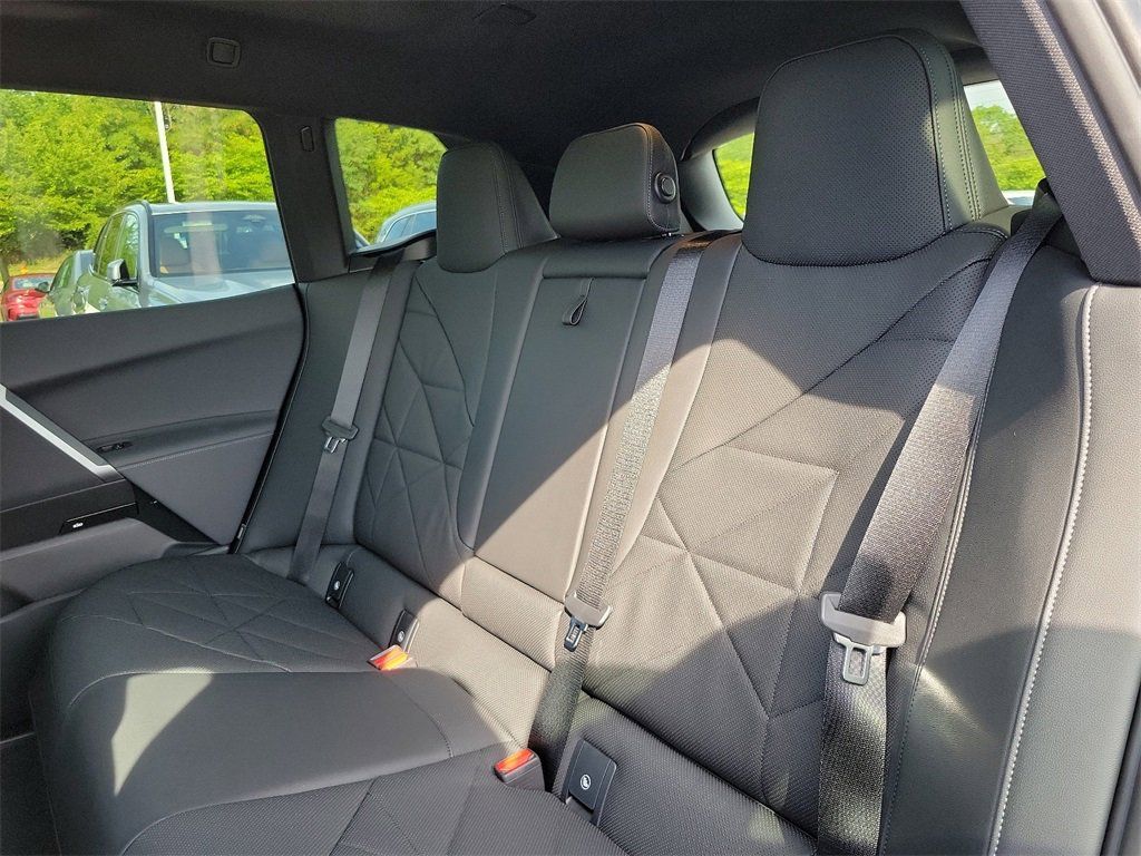 Thumbnail: 2025 BMW iX - 6