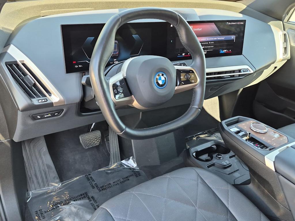 Thumbnail: 2023 BMW iX - 2