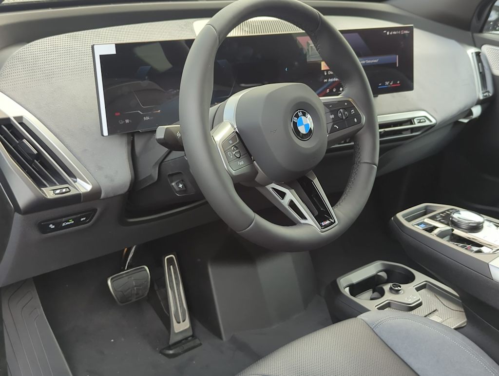 Thumbnail: 2026 BMW iX - 2