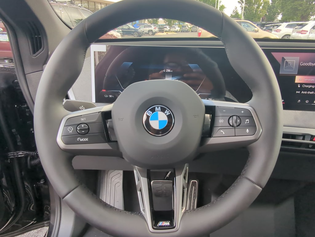 Thumbnail: 2026 BMW iX - 9