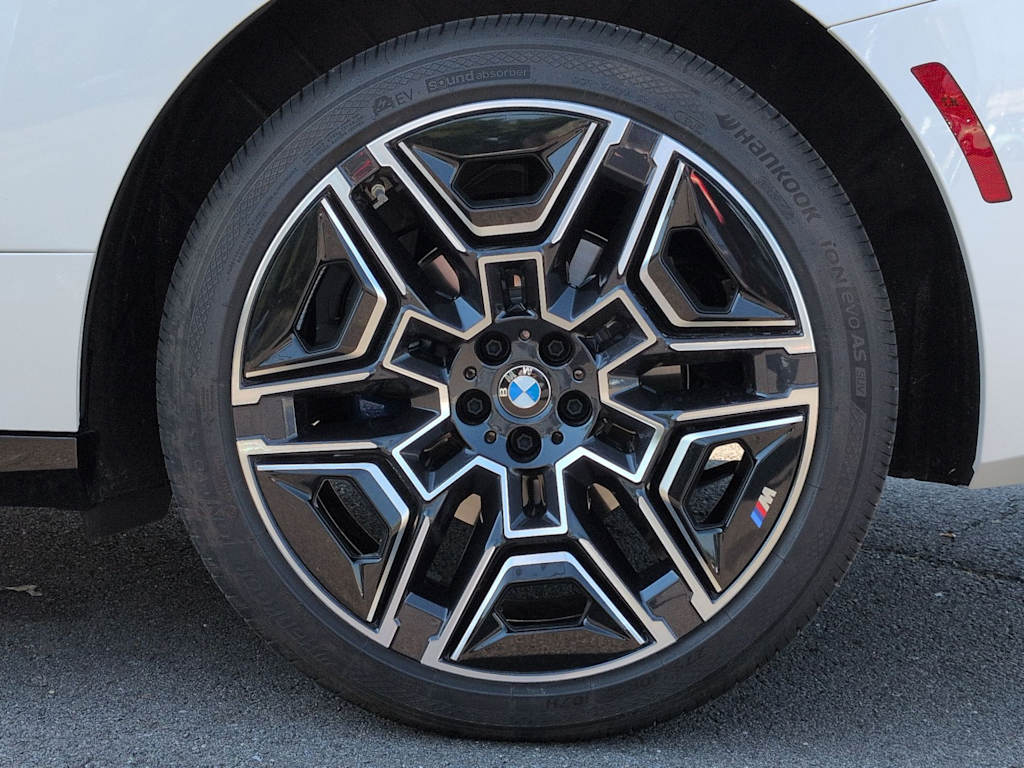 Thumbnail: 2026 BMW iX - 8