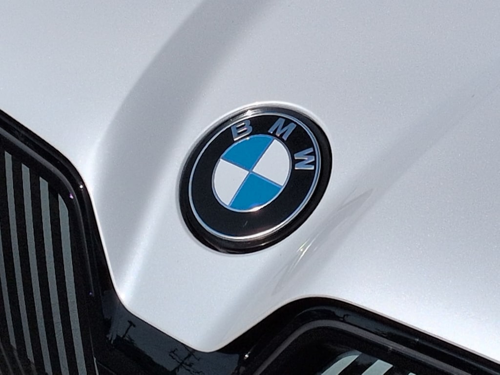 Thumbnail: 2026 BMW iX - 25