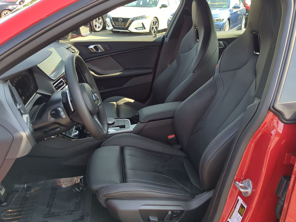 Thumbnail: 2024 BMW 2 Series - 11