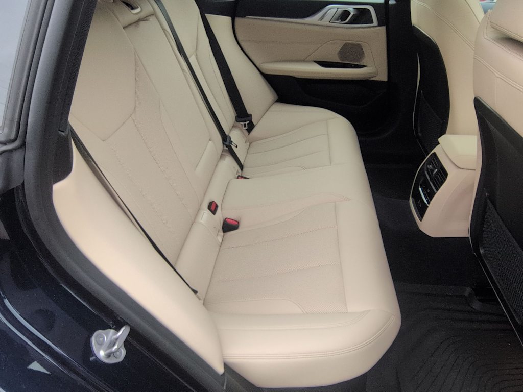 Thumbnail: 2023 BMW 4 Series - 27