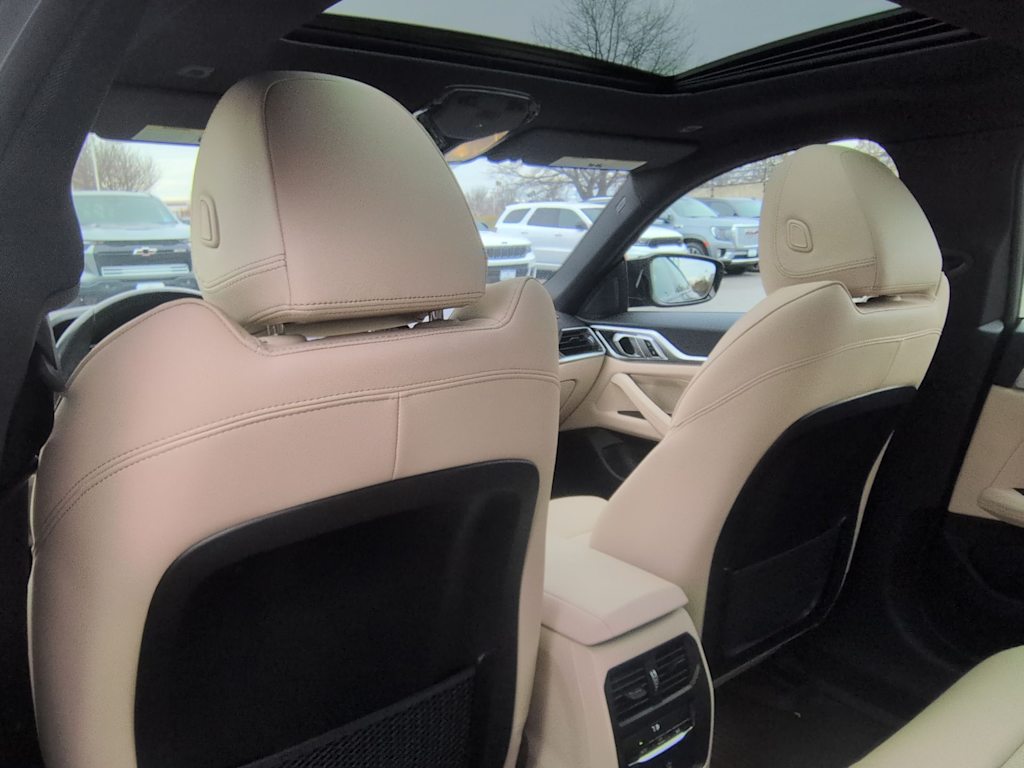 Thumbnail: 2023 BMW 4 Series - 11