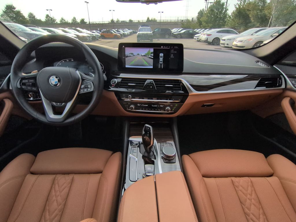 Thumbnail: 2023 BMW 5 Series - 9