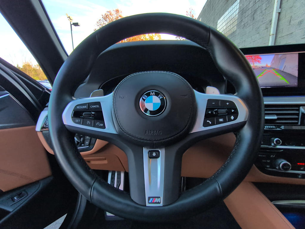 Thumbnail: 2023 BMW 5 Series - 14