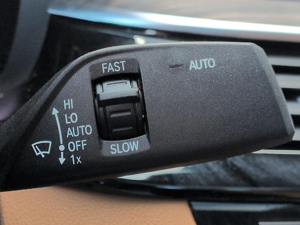 Thumbnail: 2023 BMW 5 Series - 15