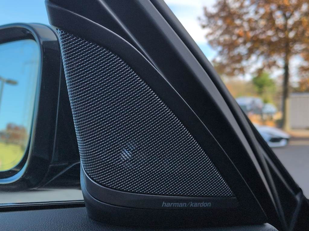 Thumbnail: 2023 BMW 5 Series - 37