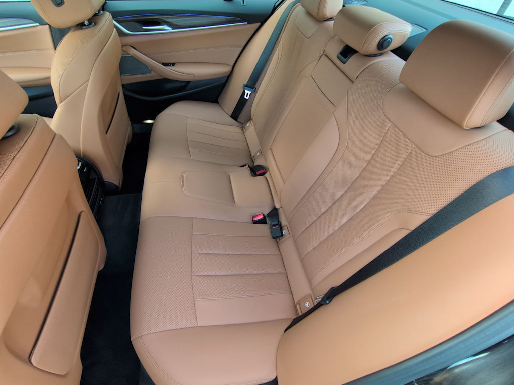 Thumbnail: 2023 BMW 5 Series - 13