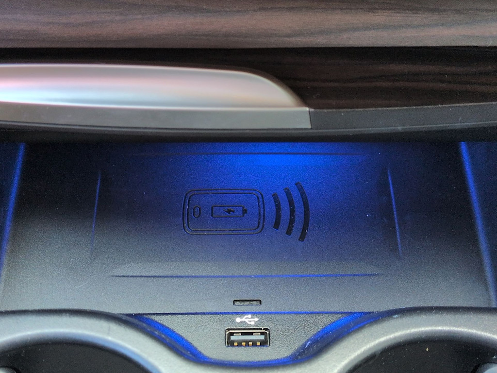 Thumbnail: 2023 BMW 5 Series - 38